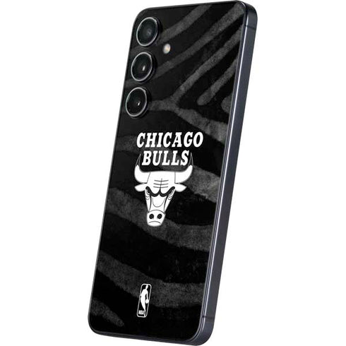 NBA Chicago Bulls Black Animal Print Galaxy S25 Skin